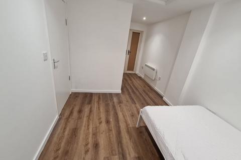 1 bedroom in a house share to rent, Hornpie Road - DBR