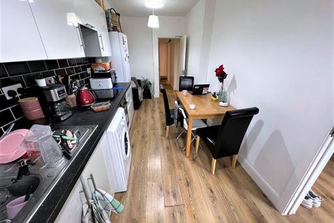 undefined, Watford Way, Hendon, NW4 4XA