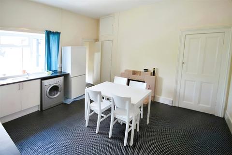 2 bedroom flat to rent, Church Street, Durham, County Durham, DH1