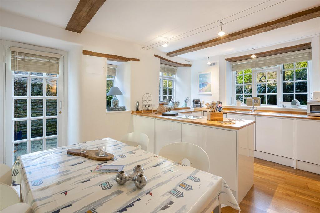 Malborough, Kingsbridge, Devon, TQ7 3 bed terraced house for sale £