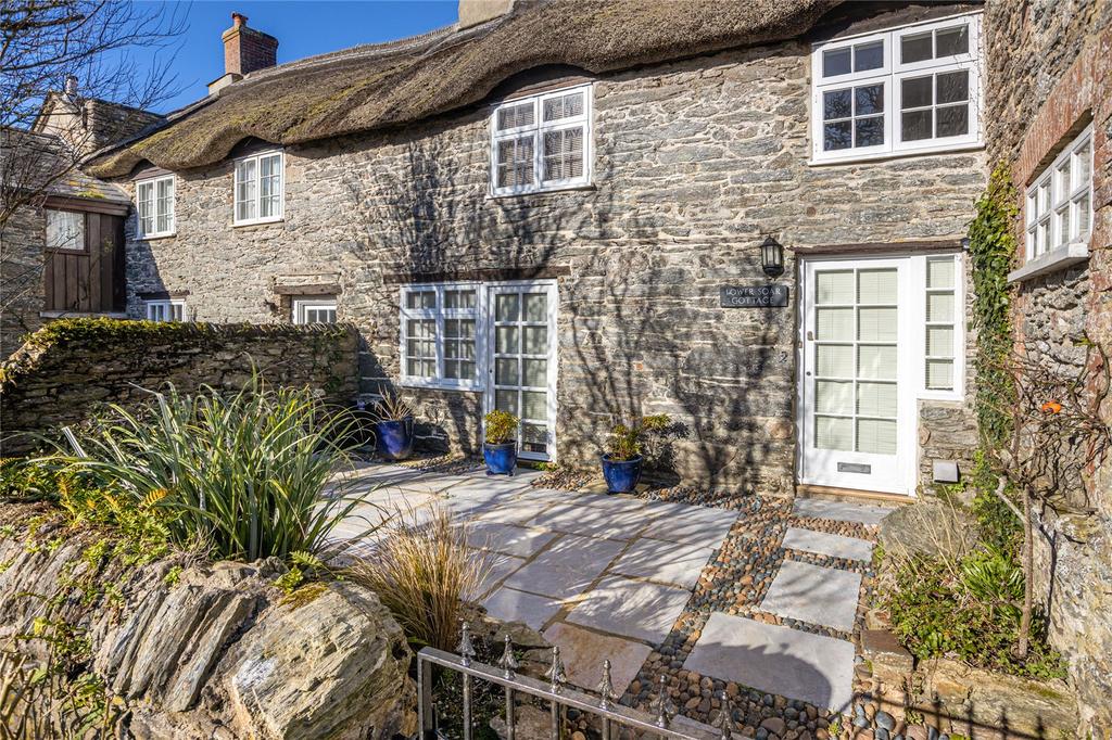 Malborough, Kingsbridge, Devon, TQ7 3 bed terraced house for sale £