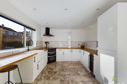 54 Ashfields Road, Shrewsbury, SY1 3SD