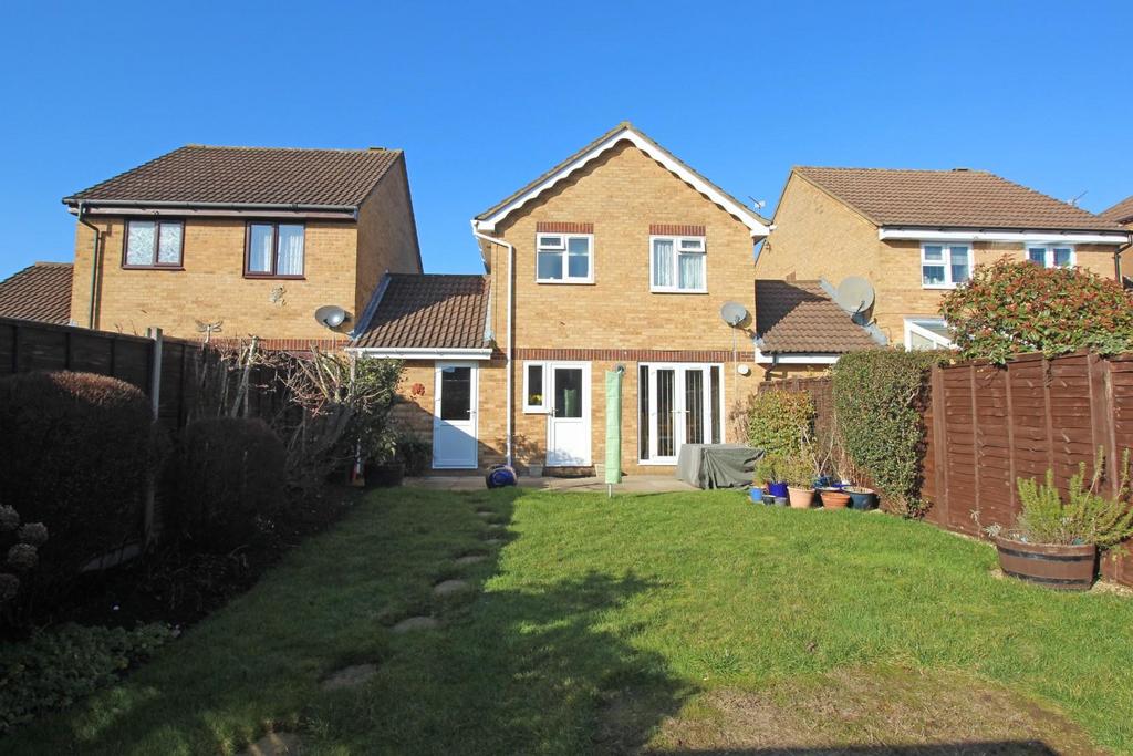 Hayfield, Stevenage 3 bed detached house for sale £440,000