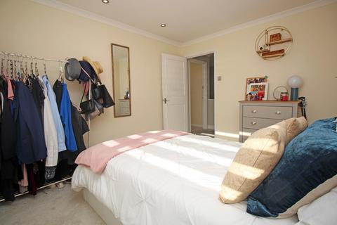 21 Randalls Hill, Stevenage, SG2 9YN