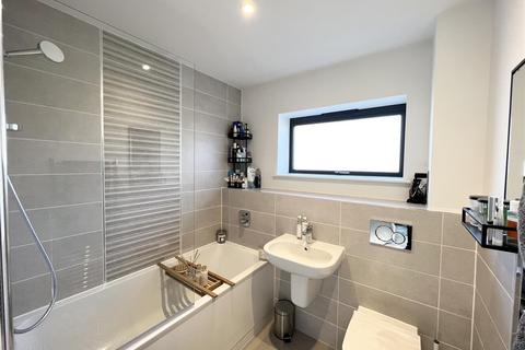 50 Hardy Close, Chelmsford, CM1 1AE