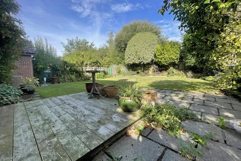 10 Chine Close, Locks Heath, Southampton, SO31 6WA