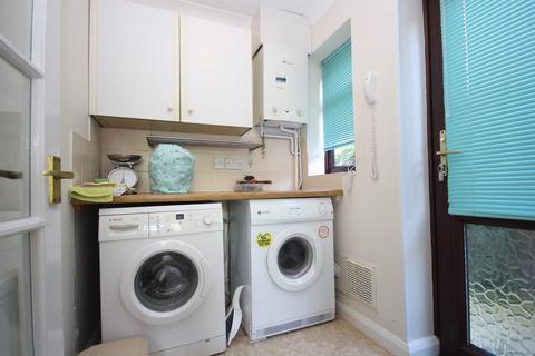 10 Chine Close, Locks Heath, Southampton, SO31 6WA