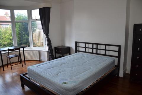 3 bedroom semi-detached house for sale - Wakefield Road ,Dalton,  Huddersfield, HD5 8DB