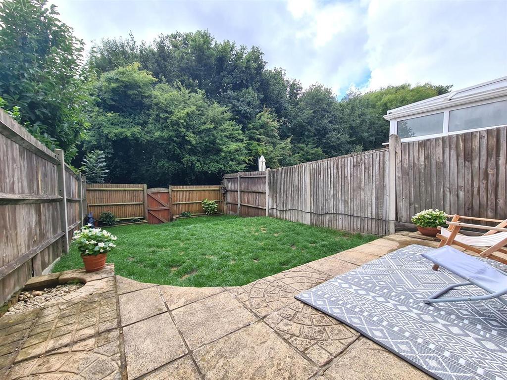 Lower Swanwick Road, Swanwick 3 bed terraced house £310,000