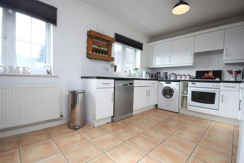 90 Badgers Copse, Park Gate, Southampton, SO31 1DU