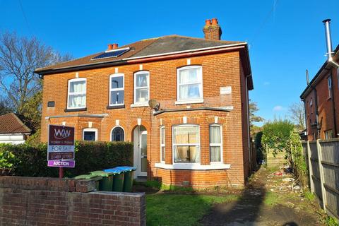 54 Bridge Road, Park Gate, Southampton, SO31 7GF