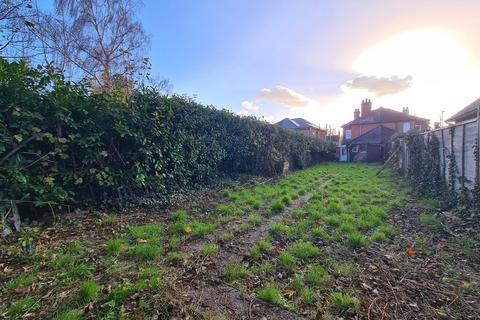 54 Bridge Road, Park Gate, Southampton, SO31 7GF