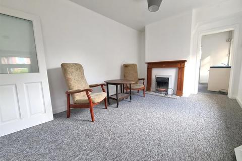 54 Bridge Road, Park Gate, Southampton, SO31 7GF