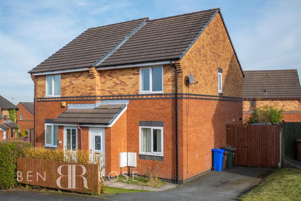 Coltsfoot Drive, Chorley 2 bed house £695 pcm (£160 pw)