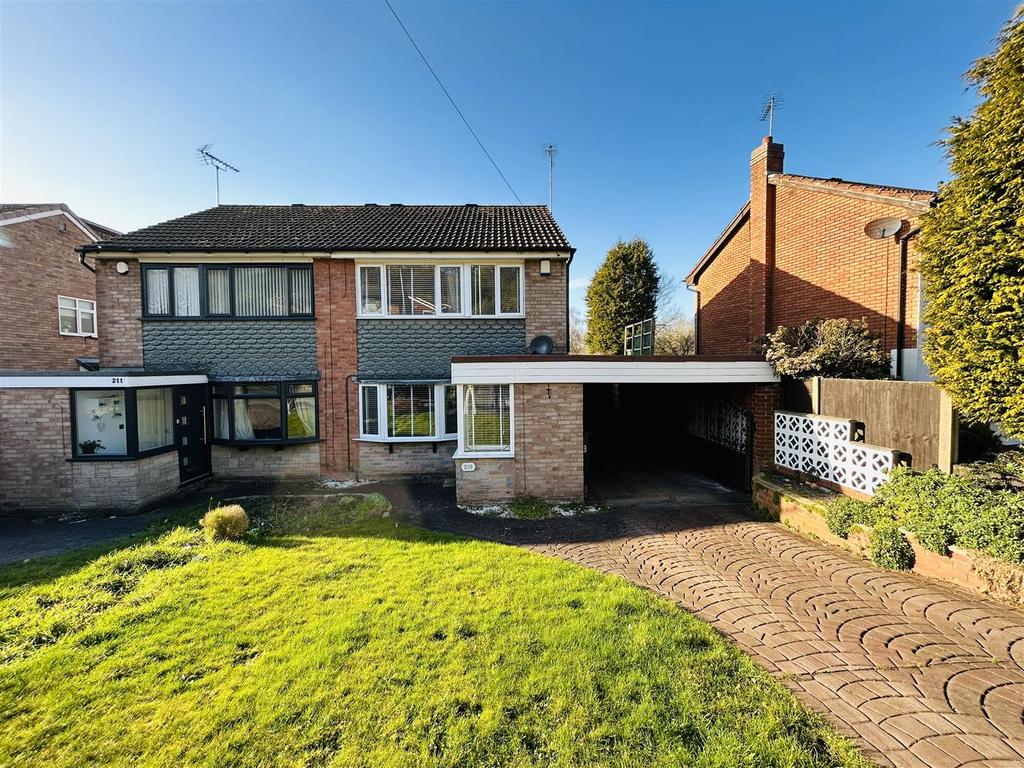 213 The Northway, Sedgley 3 bed semidetached house £1,100 pcm (£254 pw)