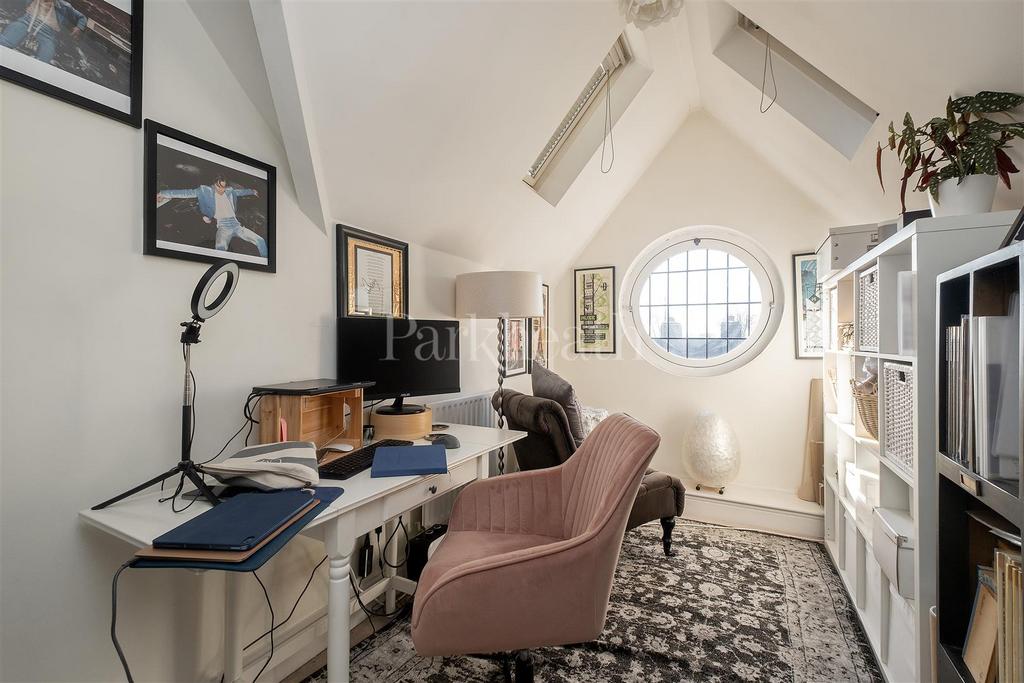 Tudor Close-8.jpg