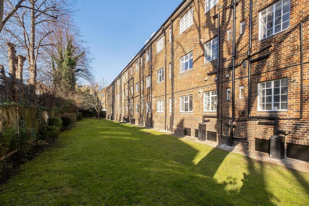 Tudor Close-15.jpg