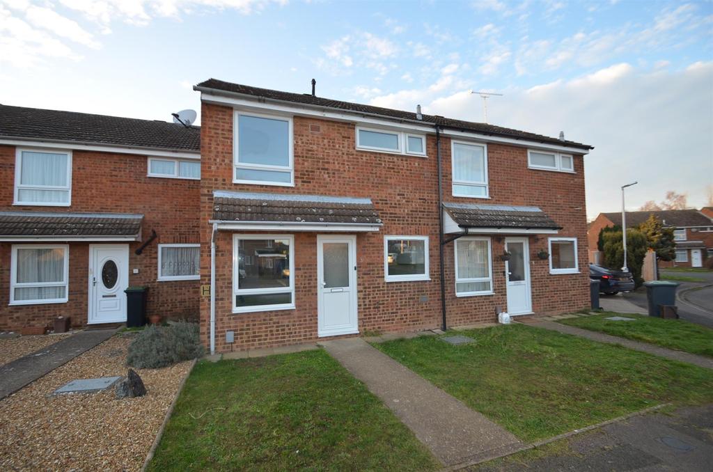 Town Meadow Drive, Shefford, Beds 3 bed terraced house £1,200 pcm (£