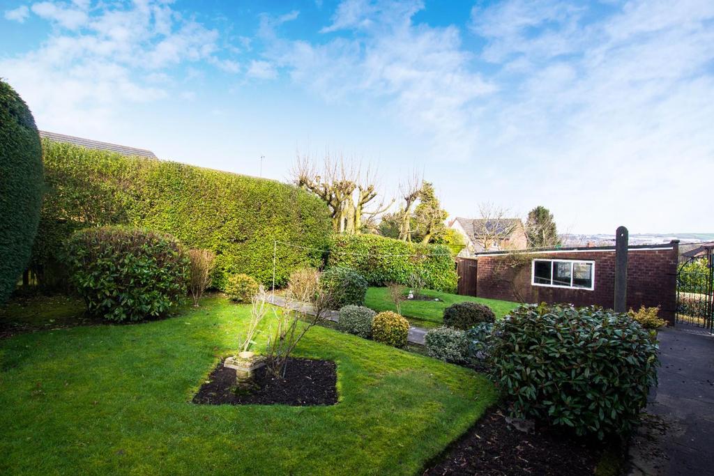 'Winmarleigh' Bog Height Road, Darwen 3 bed detached bungalow £195,000