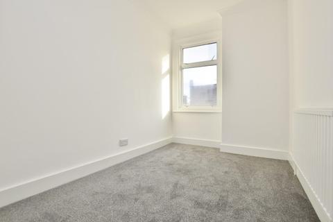 3a Chadwin Road, London, E13 8ND
