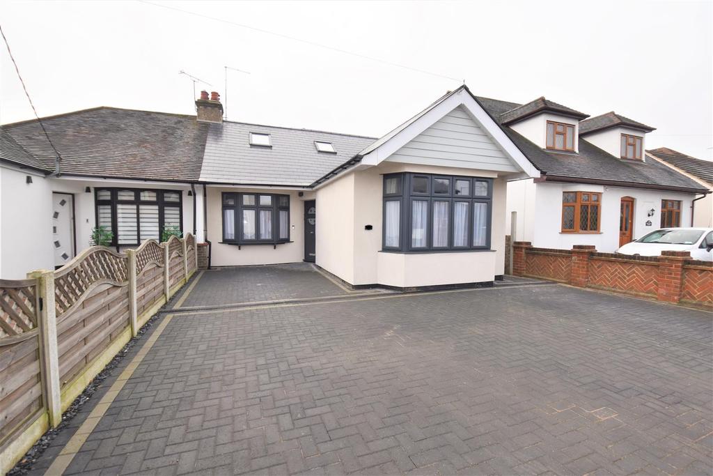 Rectory Road, Rochford 4 bed chalet for sale £475,000