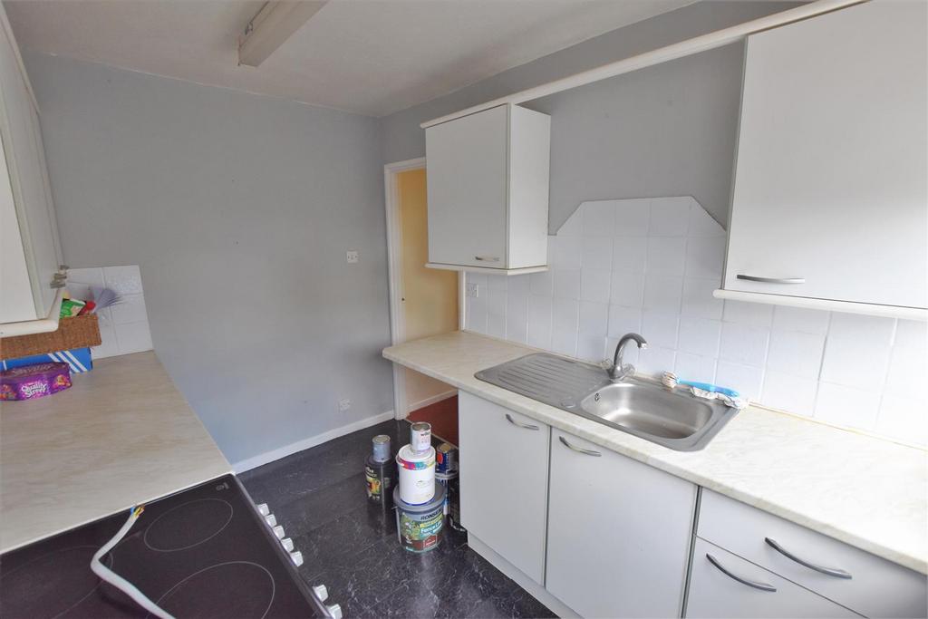 Longfields, Bicester 2 bed semidetached bungalow for sale £275,000