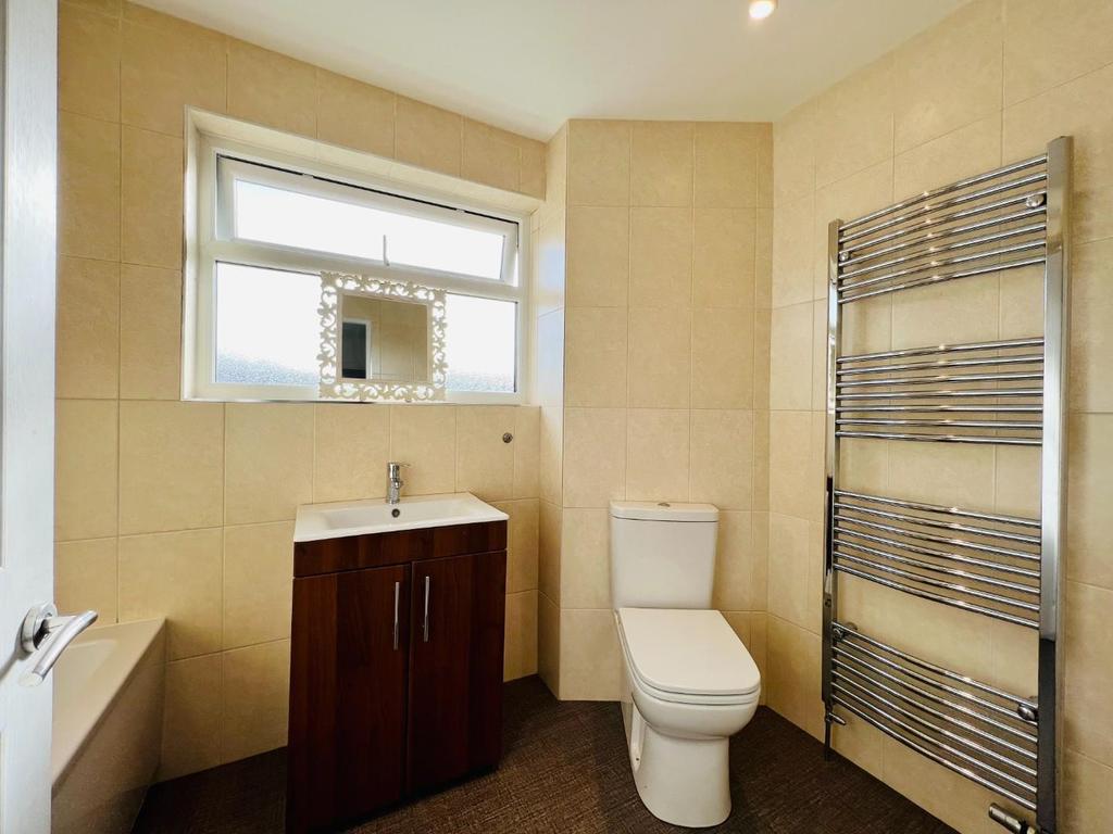 Bathroom.jpeg
