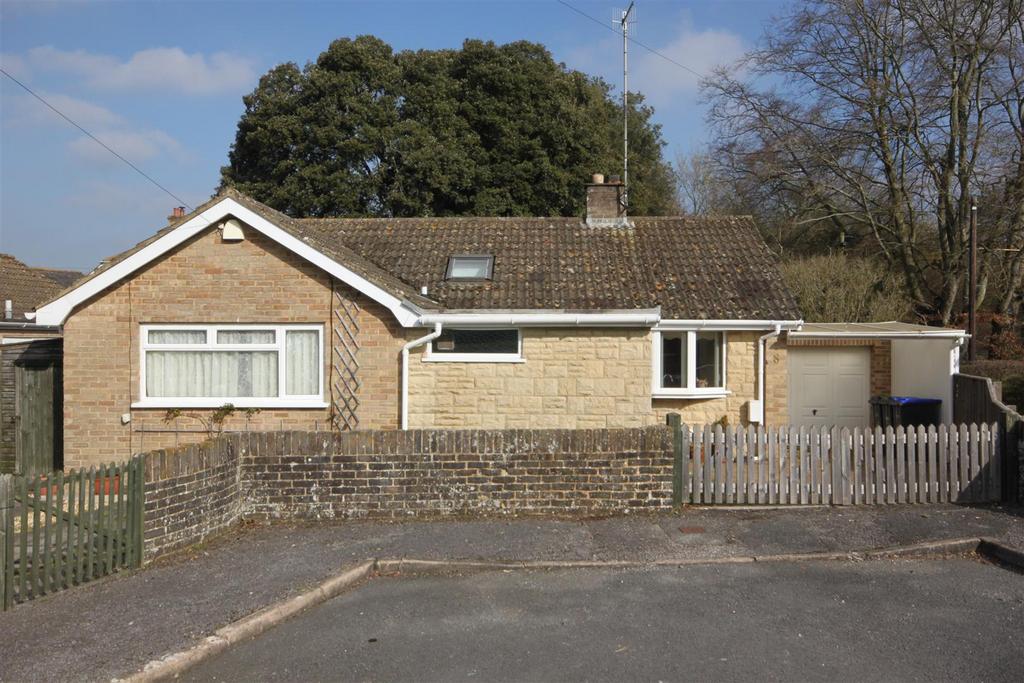 Bonaker Close, Porton, Salisbury 3 bed detached bungalow for sale £