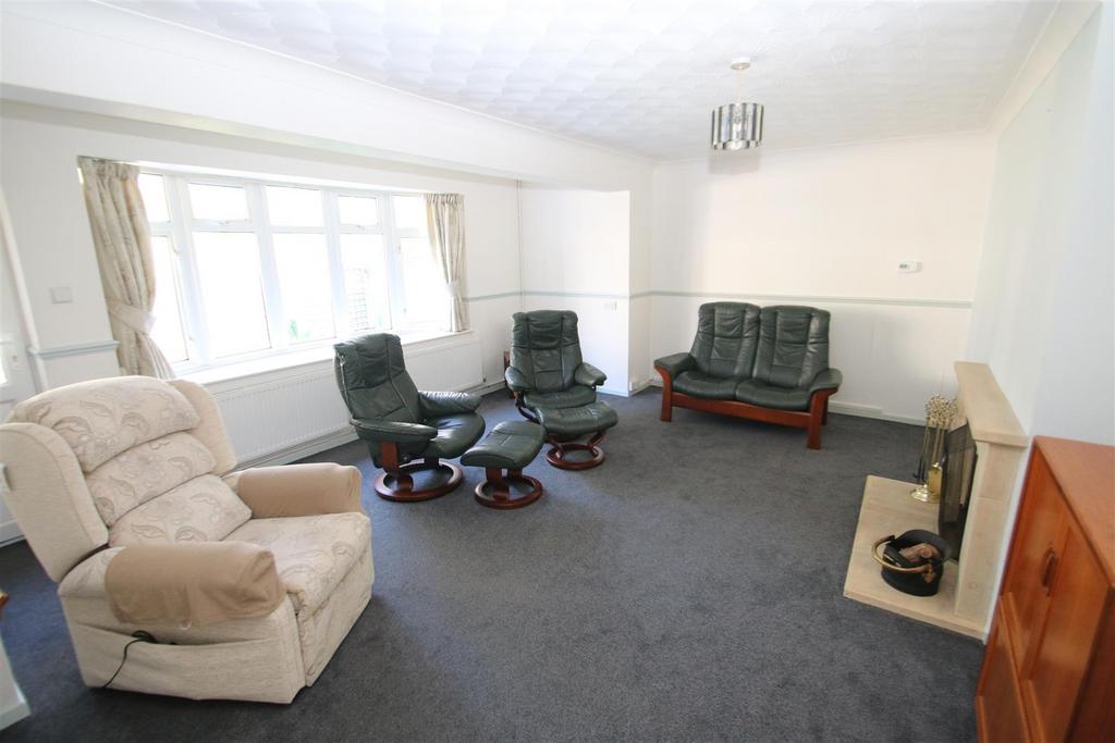 Bonaker Close, Porton, Salisbury 3 bed detached bungalow for sale £