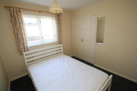 8 Bonaker Close, Porton, Salisbury, SP4 0LG
