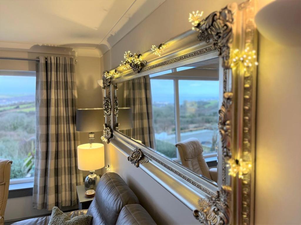 Mirror new.jpg