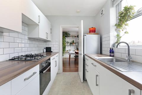 35b Carholme Road, London, SE23 2HT