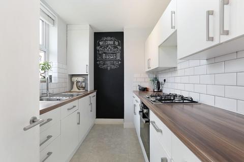 35b Carholme Road, London, SE23 2HT