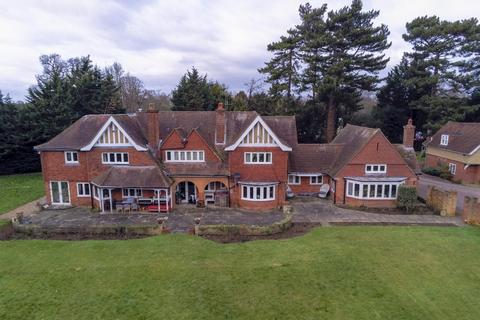 6 bedroom property for sale - Fir Tree Avenue, Stoke Poges, Slough