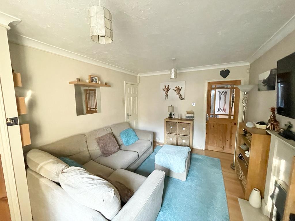 FFordd Scott, Birchgrove, Swansea 2 bed semidetached house for sale