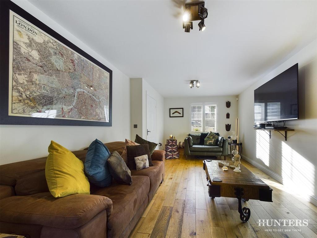 Cedar Court, Catchgate, Stanley 4 bed house £184,950