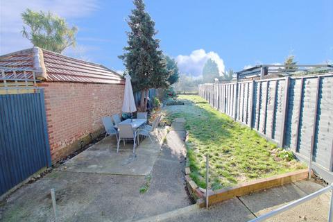 72 Lavernock Road, Bexleyheath, DA7 5AL