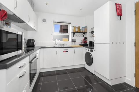 10 Asket Close, Leeds, LS14 1FA