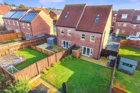 10 Asket Close, Leeds, LS14 1FA