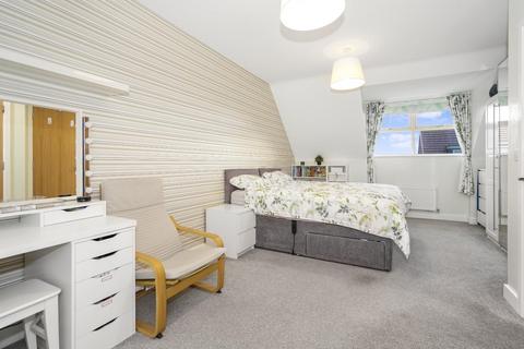 10 Asket Close, Leeds, LS14 1FA