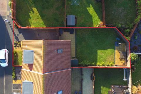 10 Asket Close, Leeds, LS14 1FA