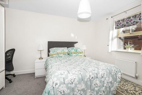 10 Asket Close, Leeds, LS14 1FA