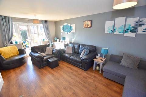 67 Lyons Drive, Coventry, CV5 9PN