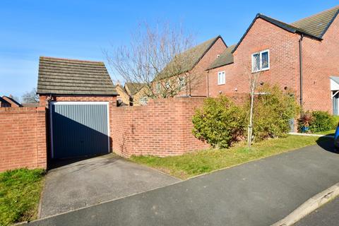 67 Lyons Drive, Coventry, CV5 9PN