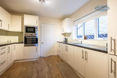32 Briarfields Lane, Worrall, Sheffield, S35 0AA
