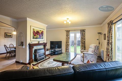 32 Briarfields Lane, Worrall, Sheffield, S35 0AA