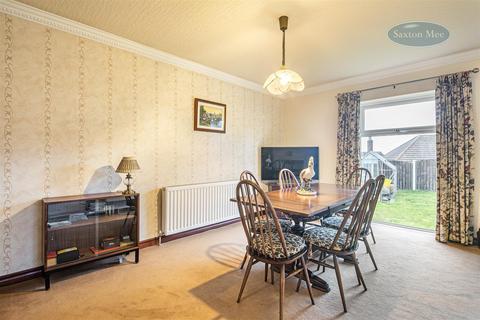 32 Briarfields Lane, Worrall, Sheffield, S35 0AA