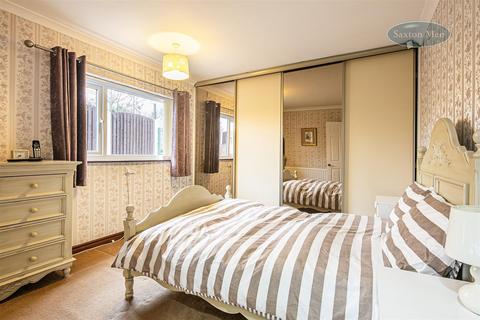 32 Briarfields Lane, Worrall, Sheffield, S35 0AA