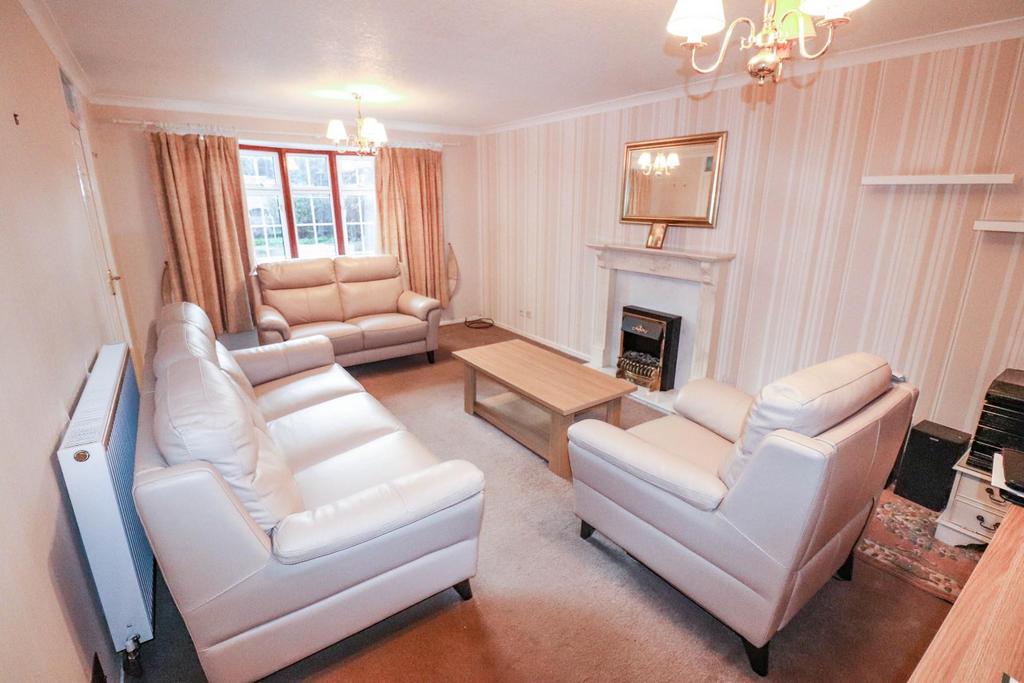 The Raywoods, Nuneaton 2 bed bungalow £240,000