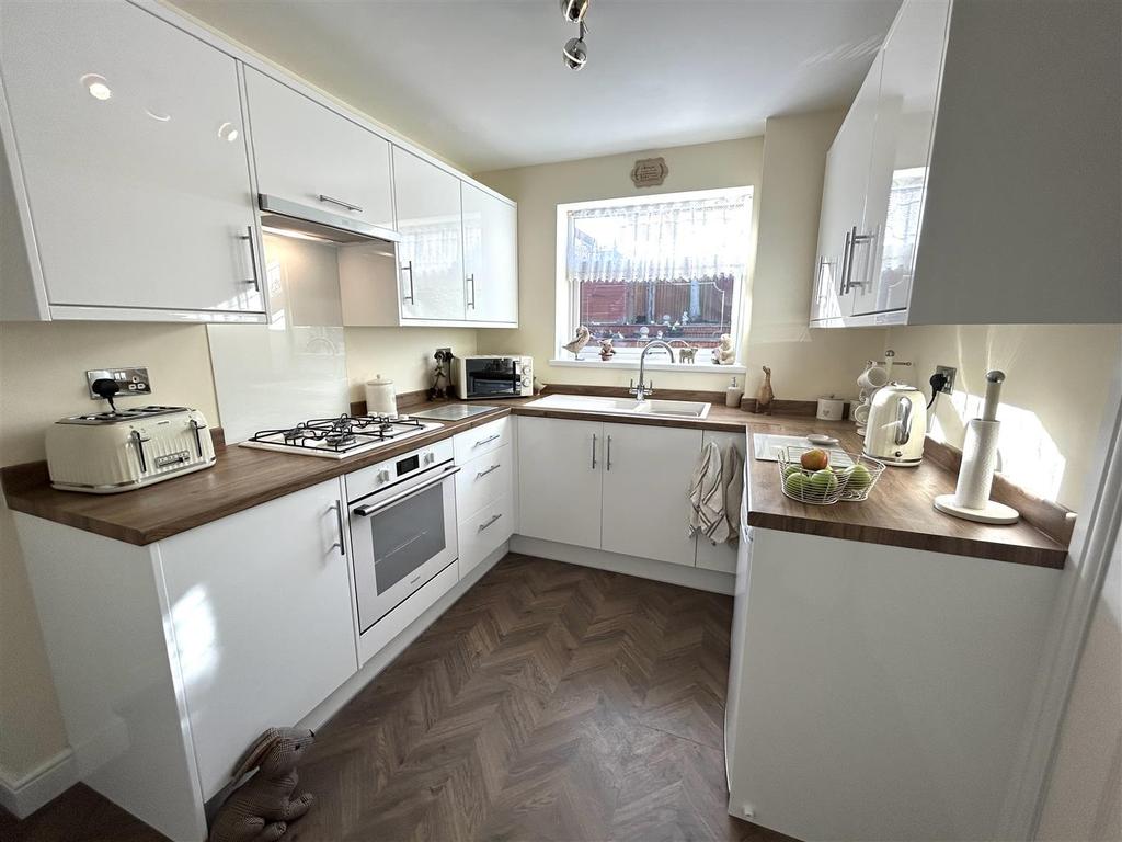 Sandringham Drive, Rowley Regis 3 bed house £270,000